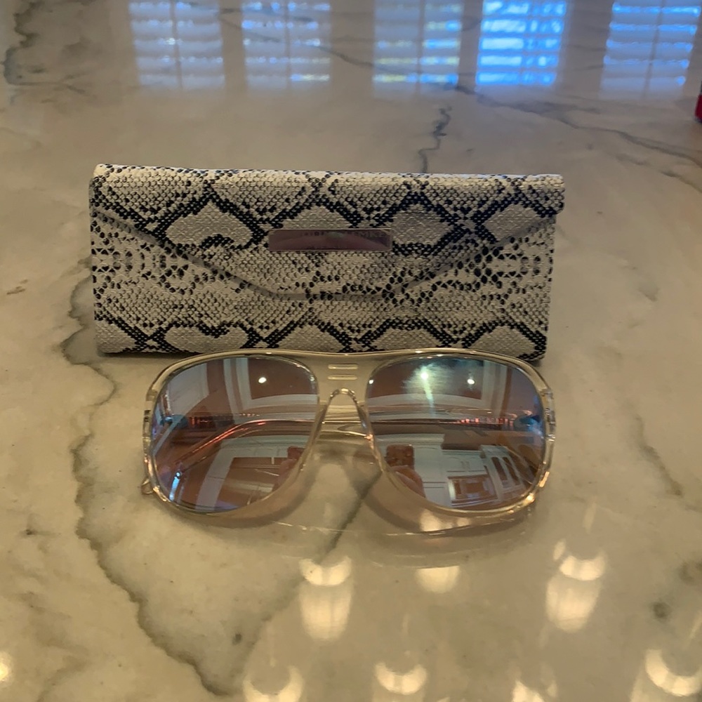Carolina Lemke sunglasses